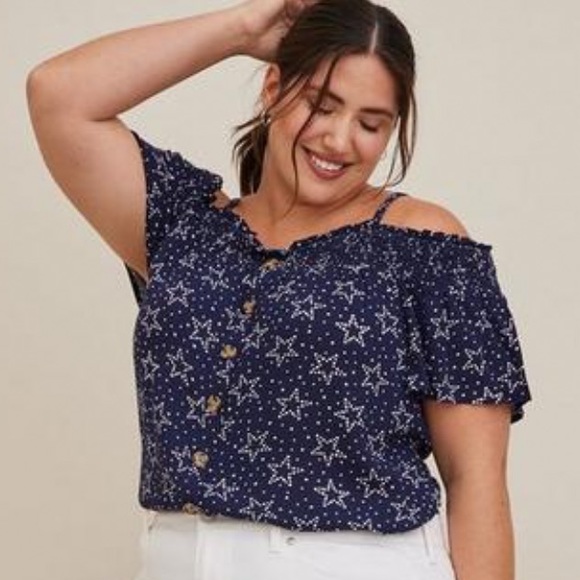 NWT! TORRID navy star print off shoulder top, 2X. - Picture 4 of 10